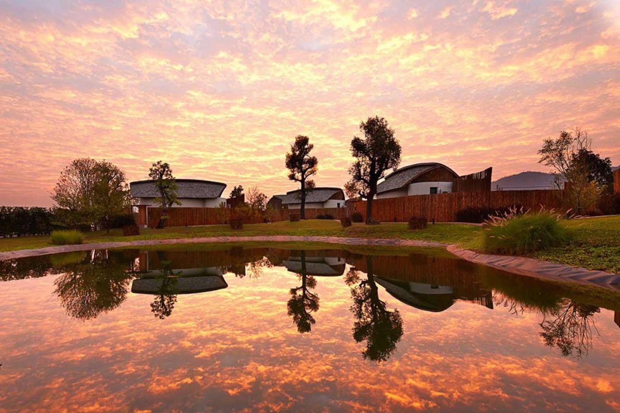 Boribot Pool Resort Mu Si Exterior photo